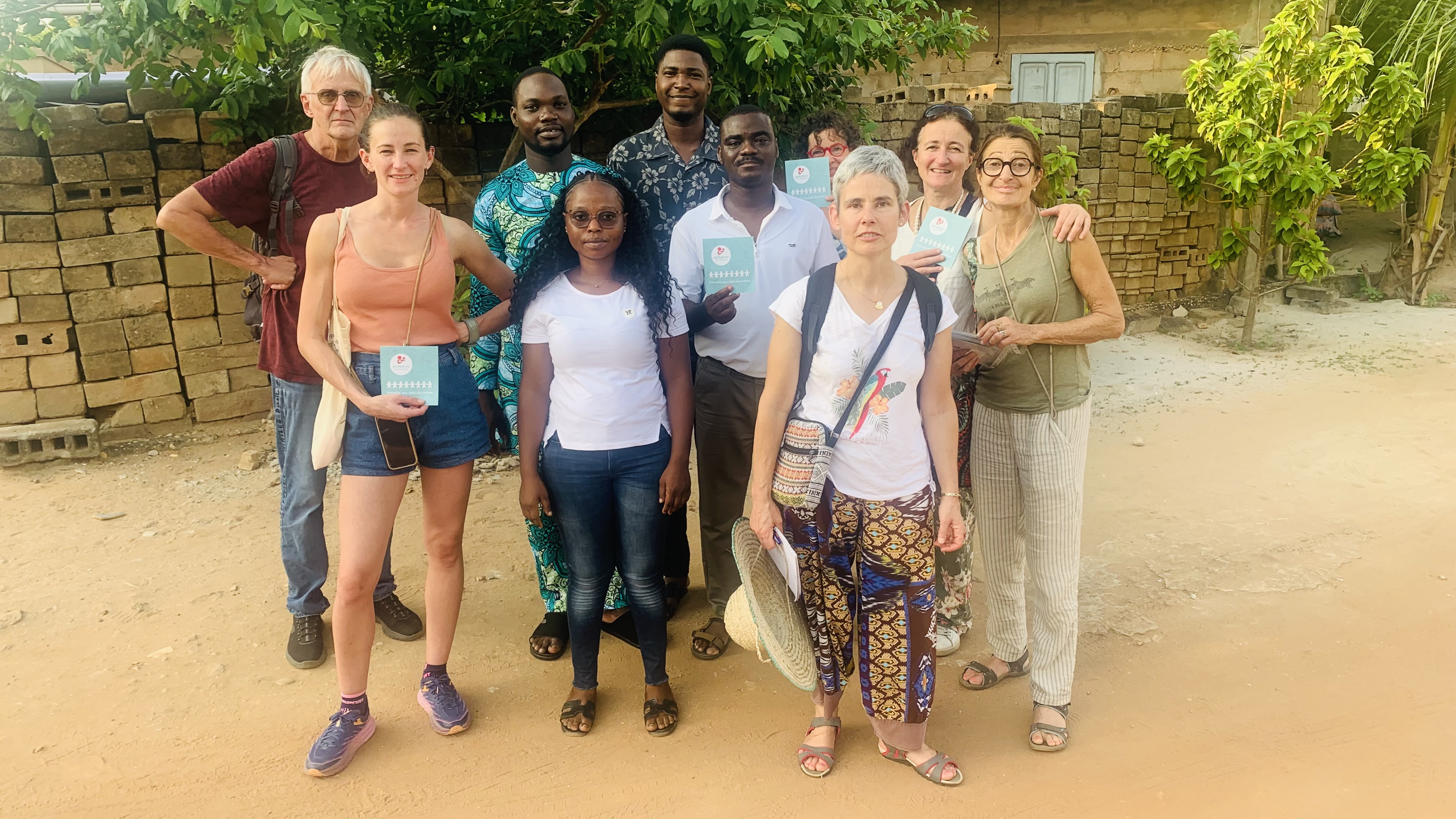 VISITE DES LOCAUX DU DÉPARTEMENT DES SERVICES INFANTILES DE LA CLINIQUE DIVINE MISÉRICORDE PAR L’ASSOCIATION DES PÉDIATRES DU MONDE